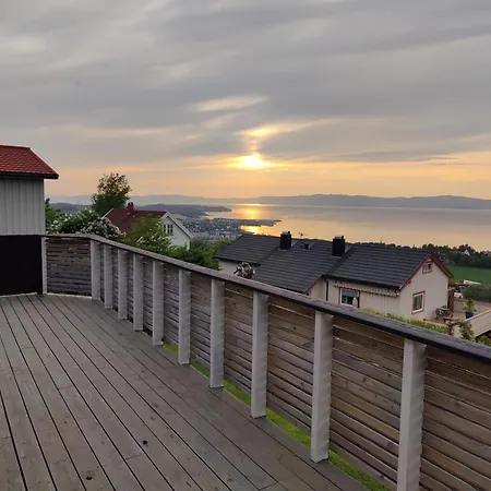 Enebolig Med Fantastisk Utsikt