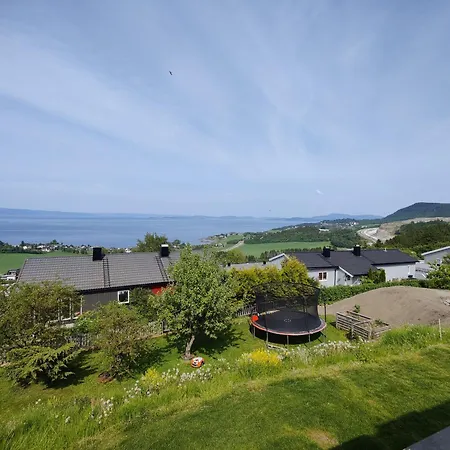 Enebolig Med Fantastisk Utsikt Villa